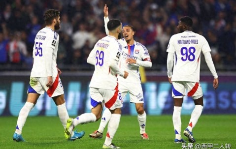 英媒：里昂遭法甲强制降级，英超球队趁机抢购，转会市场动荡