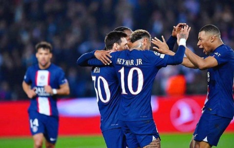 法甲焦点战：马赛主场强攻，洛里昂防守反击暗藏玄机（2025-09-13 02:45）