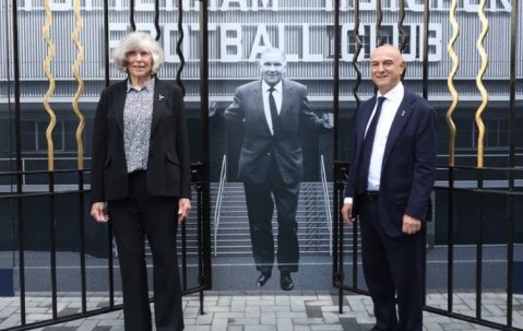 官方：比尔-尼科尔森大门在托特纳姆热刺的新球场正式重新开放