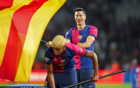 莱万哑火！距巴萨百球仅一步，金靴被姆巴佩抢跑？弗里克如何破局？